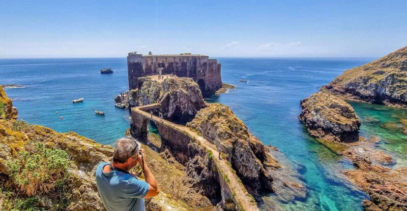 Lisbon: Private Full Day Tour to Berlengas Island - Lunch Options and Food Considerations