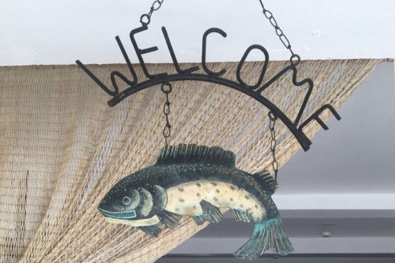 Lisbon: Private Gastronomic Tour Duas Pontes - The Guide and Tour Experience