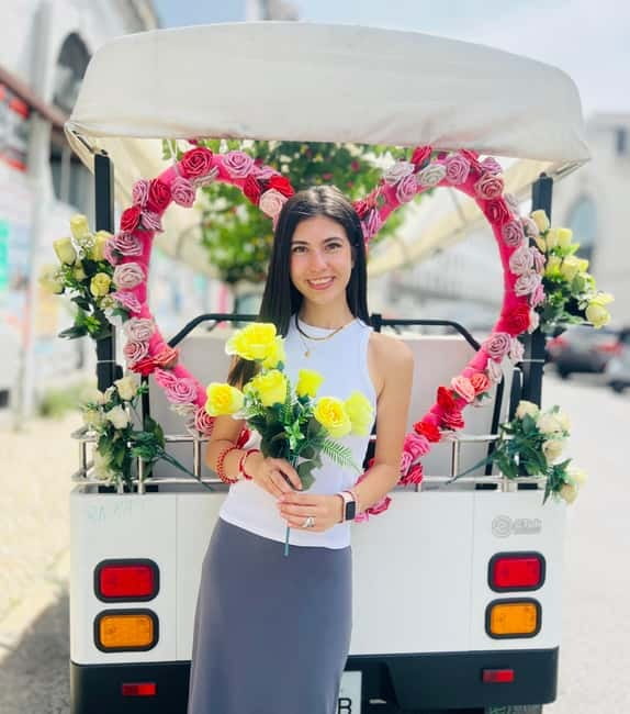 Lisbon: Private Guided Tuktuk Tour With History - Exploring Lisbon’s Iconic Squares and Cathedrals