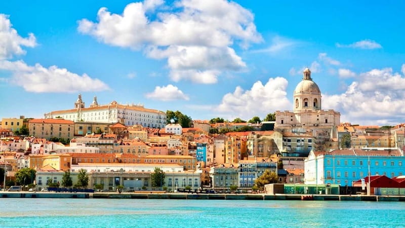 Lisbon: Private Guided Tuktuk Tour With History - Discovering Lisbon’s Historic Landmarks and Districts