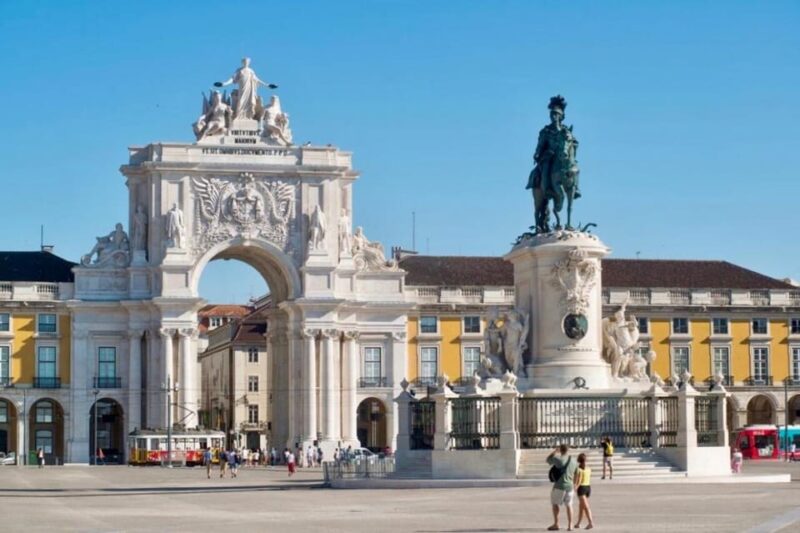 Lisbon: Private Half-Day City Tour with Hotel Pickup - Key Points