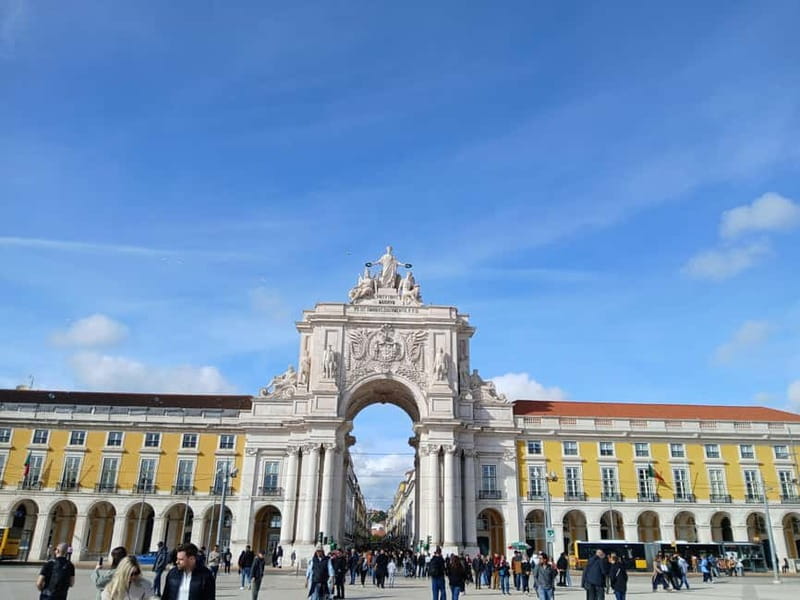 Lisbon: Private Half-Day Walking Tour - Explore Lisbon’s Iconic Districts on a Private Half-Day Tour