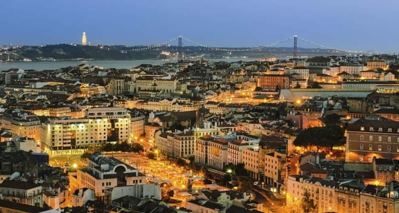 Lisbon: Private Night Tour with Fado Dinner Show - The Tour Experience: A Balance of Culture, Sightseeing, and Food