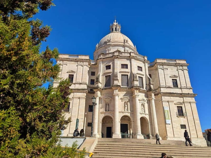 Lisbon: Private Old Town Tour - Practical Details: Meeting Point, Duration, and Group Size