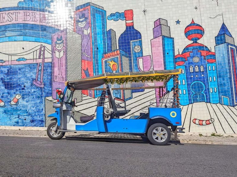 Lisbon: Private Old Town Tour - The Experience of a Guide with Deep Local Knowledge