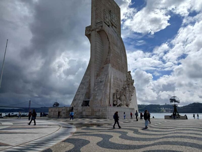Lisbon: Private Rainy Day Sightseeing Tour by Car - Scenic Stops and Photo Opportunities