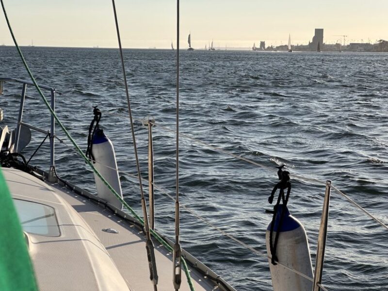 Lisbon: Private sailboat tours on Tagus River - Experience Lisbon’s Iconic Landmarks on a Private Sailboat Tour