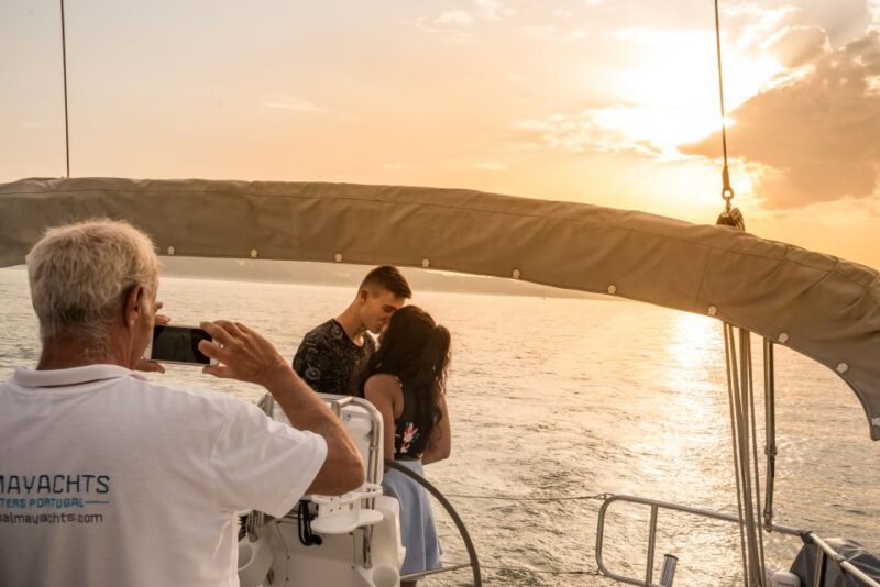 Lisbon: Private Sunset Cruise on the Tagus River with Drink - Practical tips for making the most of the sunset cruise