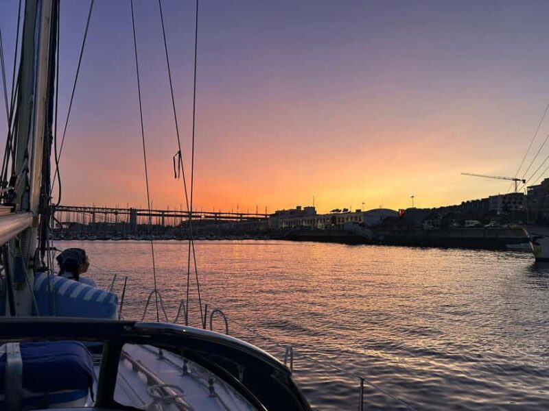 Lisbon: Private Sunset Sail for Two with Wine & Snacks - Discover Lisbon’s Iconic Landmarks from the Water