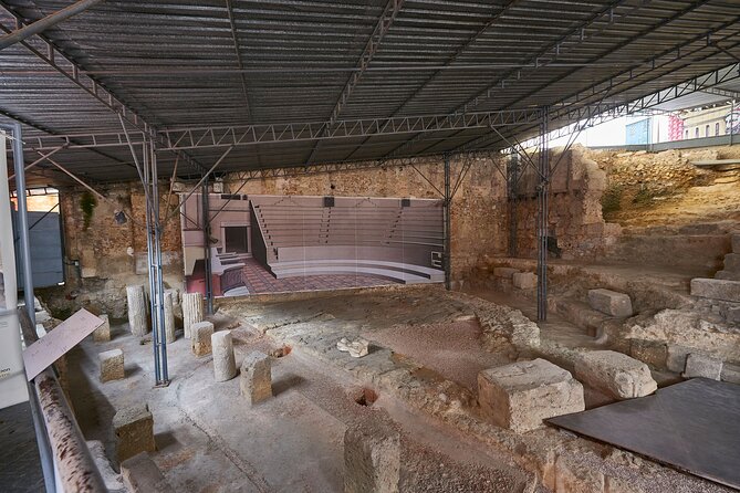 Lisbon Private Tour by Electric Tuk Tuk - Visiting the Green Oasis of Parque Eduardo VII