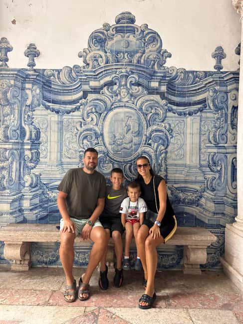 Lisbon: Private Tour with Local Artists - Key Points