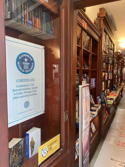 Lisbon: Private Tour with Local Artists - Authentic Experiences in Lisbon’s Historic Neighborhoods