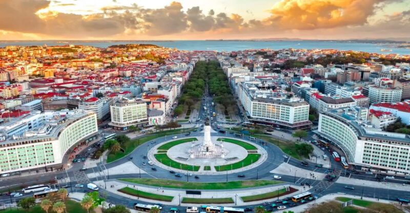 Lisbon Private Tours - Enjoying a Local Favorite: Pastel de Belém Tasting