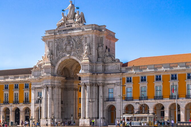 Lisbon: Private Tuk-Tuk City Tour - Visiting the UNESCO-Recognized Fado Museum