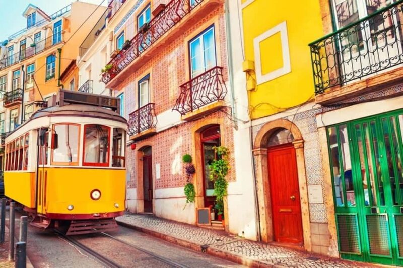 Lisbon: Private Tuk-Tuk Tour of Old Town & Scenic Viewpoints - Discover Lisbon’s Charm on a Private Tuk-Tuk Tour of the Old Town and Viewpoints