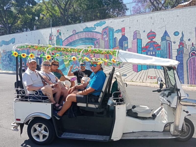 Lisbon: Private Tuk-Tuk Tour of Old Town & Scenic Viewpoints - Visiting Lisbon Cathedral and Its Surroundings