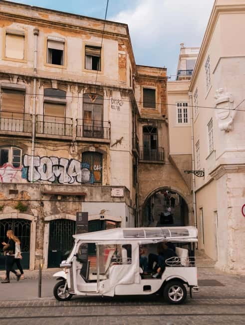 Lisbon: Private Tuk Tuk Tour with Professional Guide - Exploring Lisbon’s Top Neighborhoods: Bairro Alto and Chiado