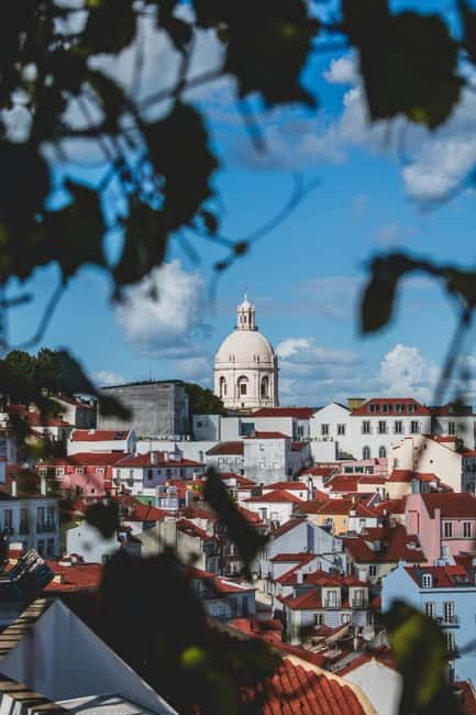 Lisbon: Private Tuk Tuk Tour with Professional Guide - Key Points