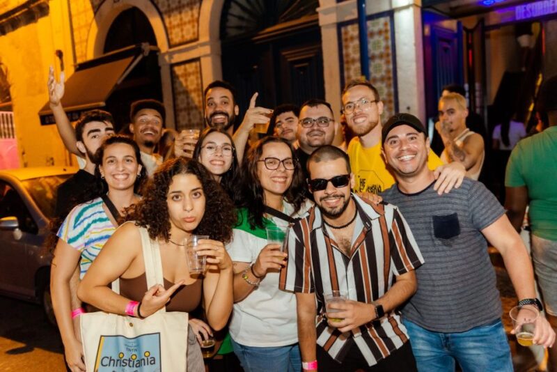 Lisbon: Pub Crawl with Open Bar, Shots & VIP Club Entry - Cais do Sodré: Riverside Nightlife with a Modern Twist
