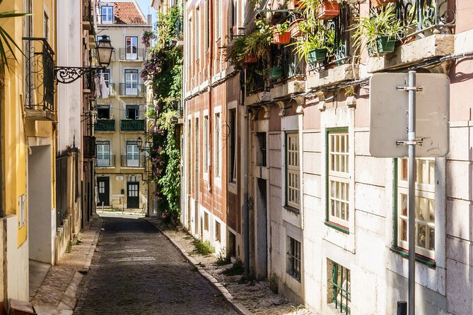 Lisbon Revelation Tour - Visiting Igreja de São Roque: Baroque Masterpiece