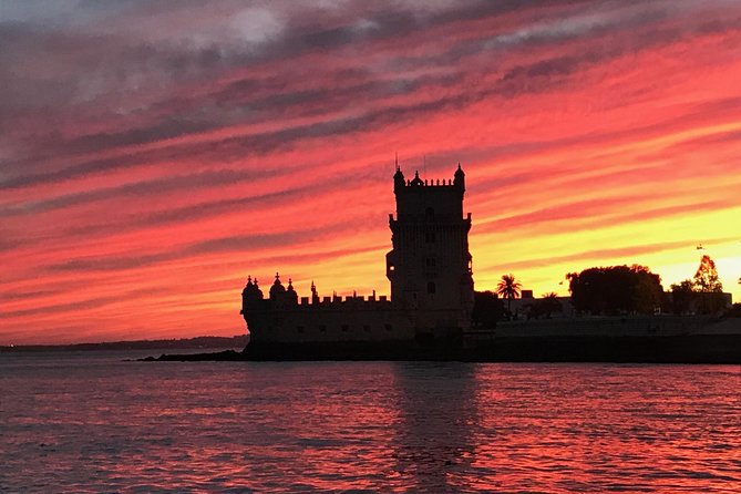 Lisbon River Sunset Sailing Cruise - The Sunset: The Highlight of the Experience