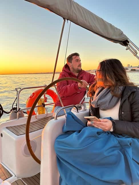 Lisbon: Romantic Cruise with Wine & Portuguese Tapas - Practical Details: Meeting Point and Duration