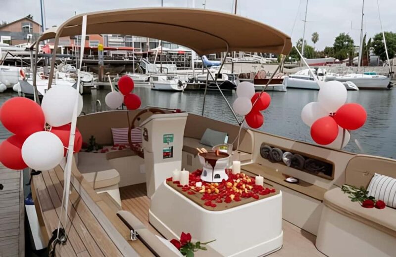 Lisbon: Romantic Sunset Pizza with Wine & Chocolate Fondue - Key Points