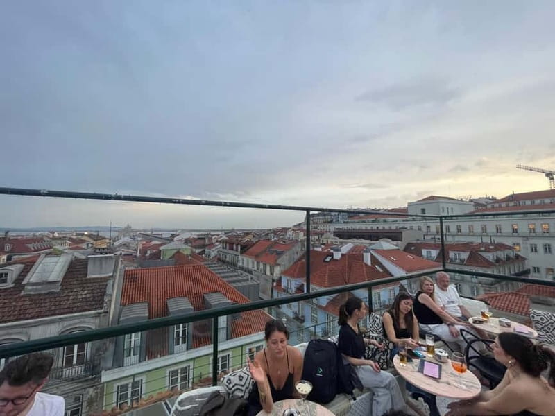 Lisbon : Rooftop Revelry: Sky Tour with 6 Rooftops & Drinks - Explore Lisbon’s Stunning Rooftop Views with a Local Guide