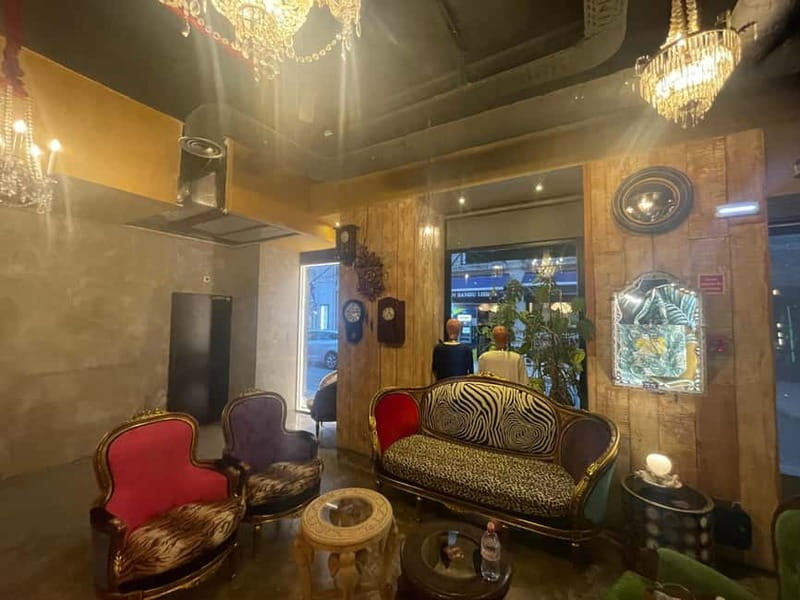 Lisbon : Rooftop Revelry: Sky Tour with 6 Rooftops & Drinks - The Flavors of Portugal: Drinks and Tastings