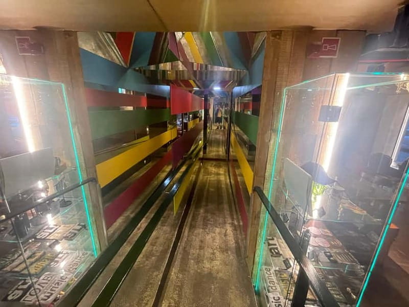 Lisbon : Rooftop Revelry: Sky Tour with 6 Rooftops & Drinks - Physical Aspects and Practical Tips