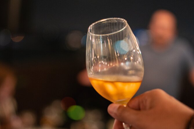 Lisbon: Rooftop Wine Tasting with Live Traditional Fado - Expert-Led Wine Tasting with the 4 As Method