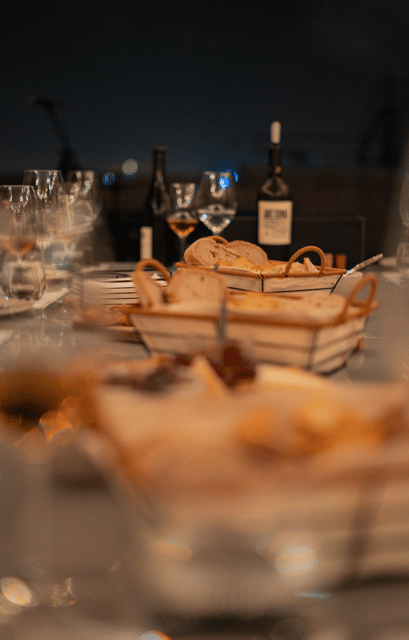 Lisbon: Rooftop Wine Tasting with Live Traditional Fado - Practical Details: Meeting Point and Group Size
