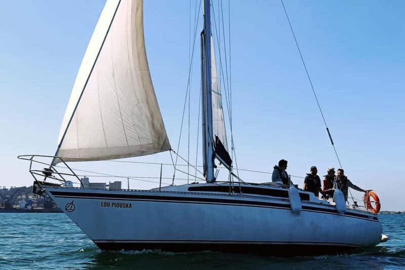 Lisbon: Sailboat Excursion - Practical Details: Meeting Point and Group Size