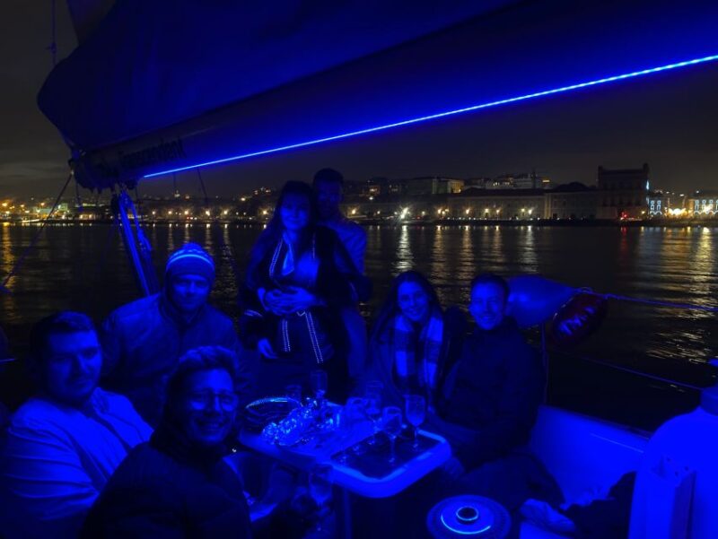 Lisbon: Sailboat Tour w/ Local Guide and Open Bar Green Wine - Weather and Equipment: Rain or Shine