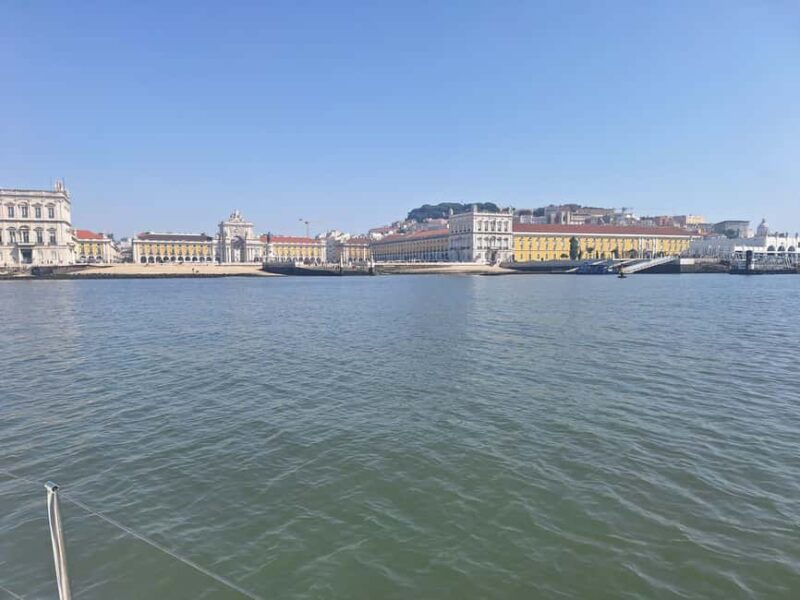 Lisbon Sailing on the Tagus - A Peaceful Atmosphere Perfect for Special Moments
