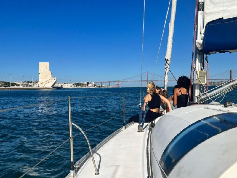 Lisbon: Sailing Sunset - The Guided Experience and Personal Touches