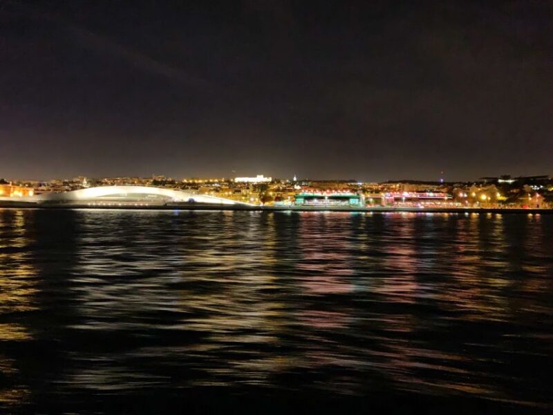 Lisbon: Sailing Tour by Night - Customer Feedback Highlights