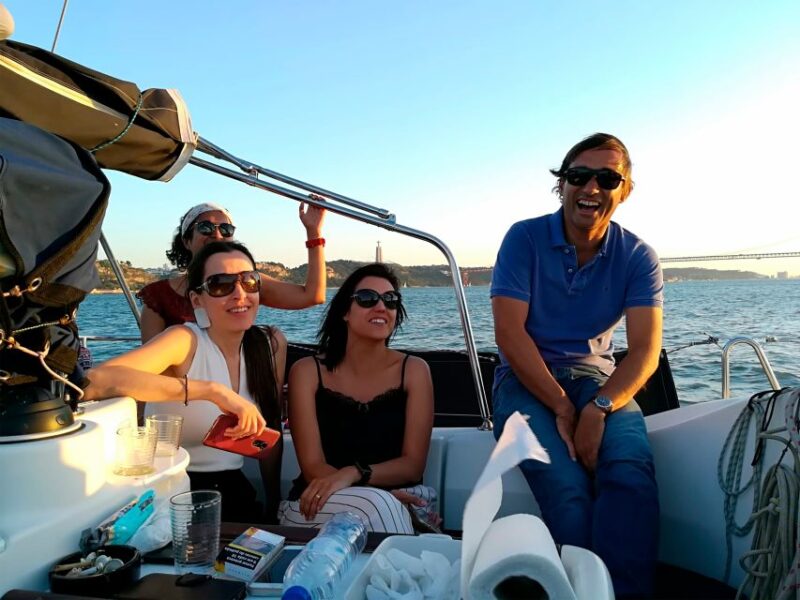Lisbon: Sailing Tour with Wine and Snacks - Delicious Drinks and Snacks Included