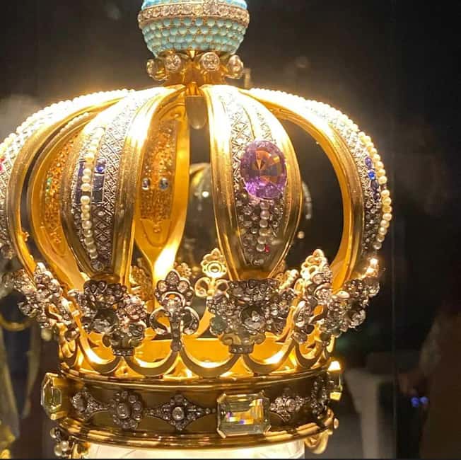 Lisbon: Sanctuary Fátima & Little Shepperd Town Guide Tour - Starting Point and Departures from Lisbon