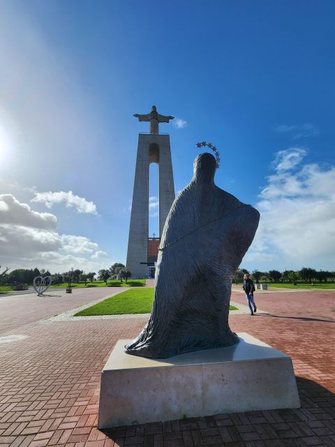 Lisbon - See the most important things in 8 hours. - Tasting Portugal: Pastel de Belem and Local Flavors
