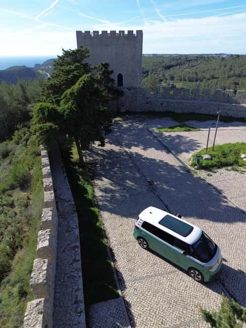 Lisbon: Sesimbra Stylish Electric ID.Buzz Tour with Lunch - Key Points