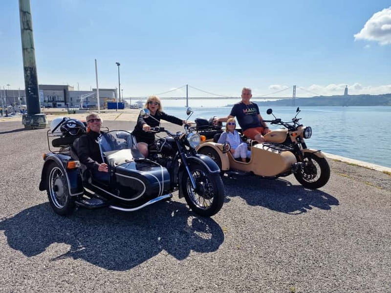 Lisbon: Sidecar tour with three food tasting stops - The Role of the Guide and Cultural Insights