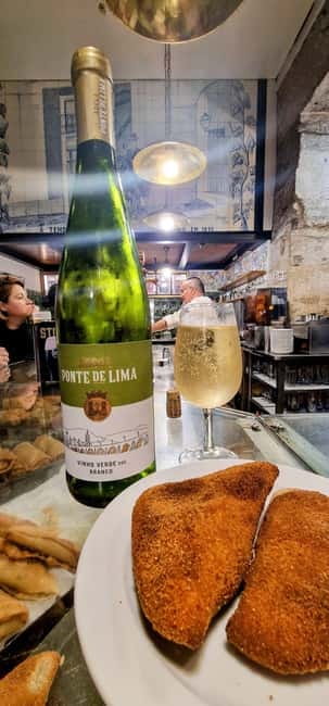 Lisbon: Sidecar tour with three food tasting stops - Frequently Asked Questions