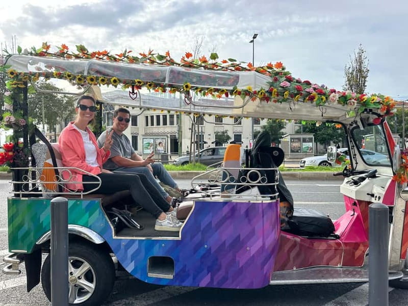 Lisbon sightseeing Big OVERVIEW (4h) Tuk Tuk city Tour - Discover Lisbons Historic Neighborhoods in a Compact Tour