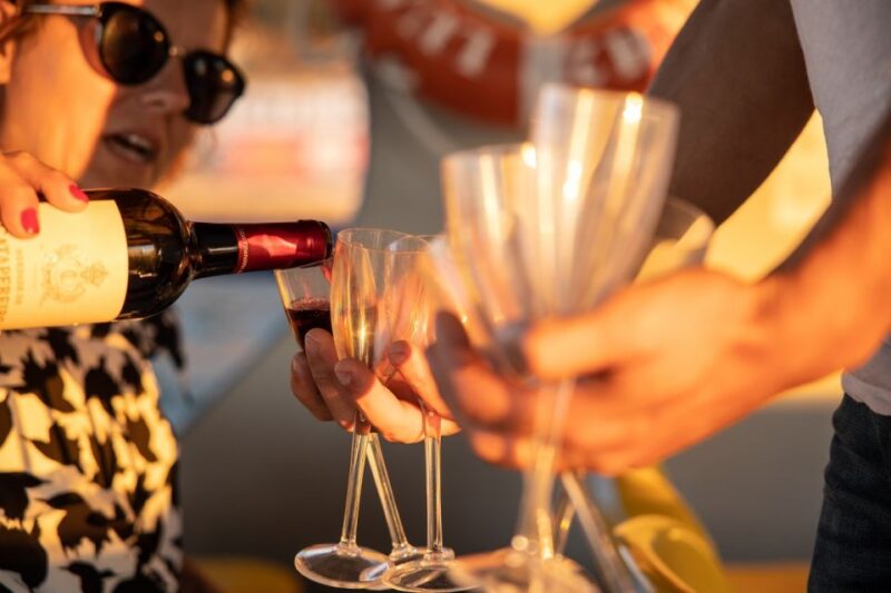 Lisbon: Sightseeing Boat Tour with Hop-On Hop-Off Option - Comparing the Experience with Other Lisbon Tours