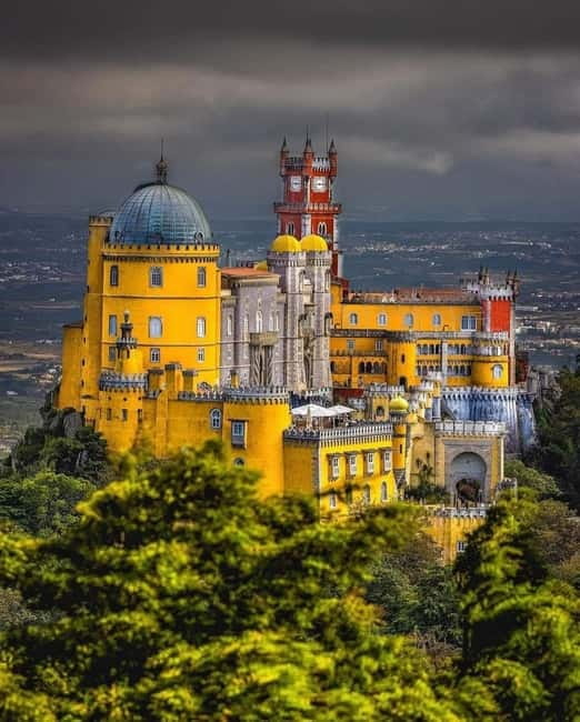 Lisbon: Sintra ,Cabo de Roca & Cascais sunset Full day tour - Explore Portugal’s Highlights in a Private Full-Day Tour
