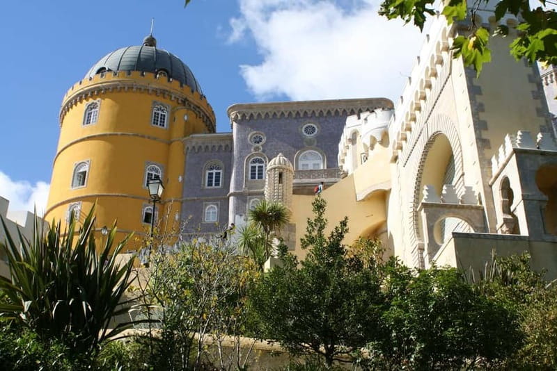 Lisbon: Sintra, Cascais, and Cabo da Roca , Lets Go Tours - Discovering the Charm of Sintra’s Historic Center