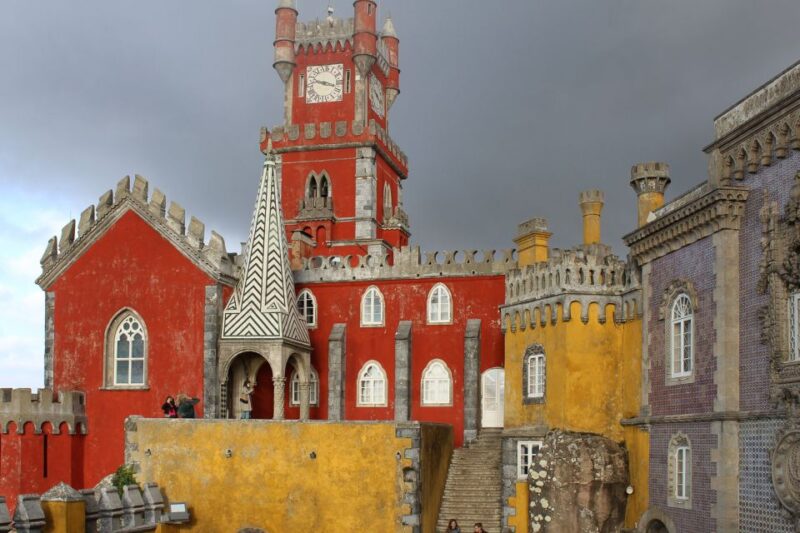Lisbon: Sintra, Cascais, & Estoril Guided Day Tour - Logistics and Tour Structure