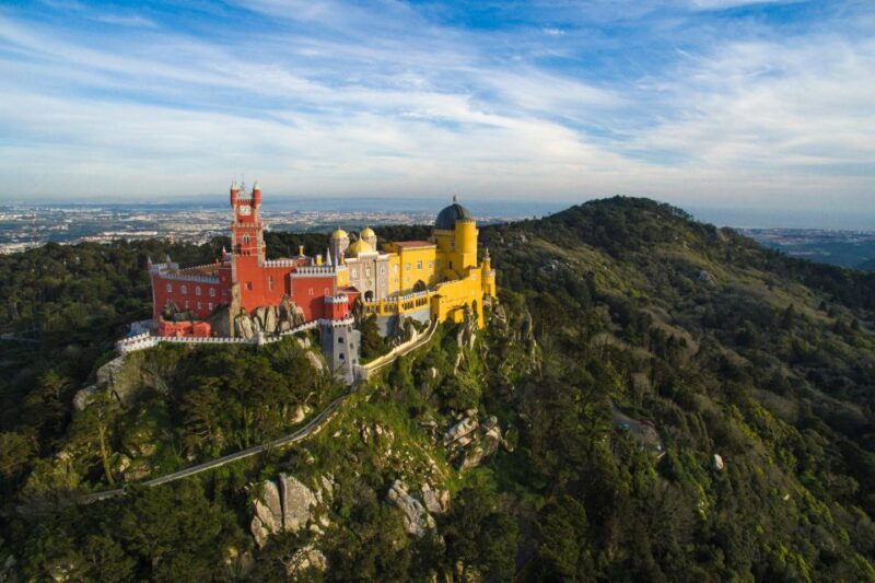 Lisbon: Sintra Half-Day Private Tour with Pena Palace - Discover the Charm of Sintra on a Private Half-Day Tour from Lisbon