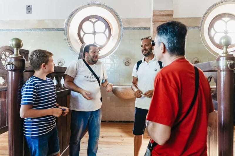 Lisbon: Sintra, Pena, Cabo da Roca, Cascais Tour with Pickup - Visiting Guincho Beach’s Scenic Surroundings